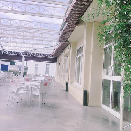 Pension Los Angeles La Puebla de Cazalla Bagian luar foto
