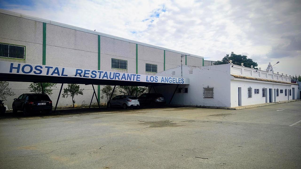 Pension Los Angeles La Puebla de Cazalla Bagian luar foto